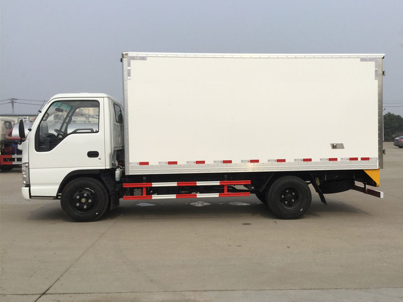 五十铃100P冷藏车(4.1米)