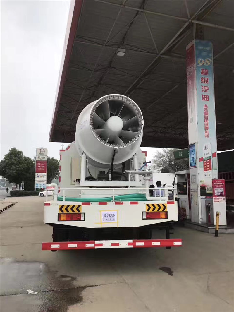 东风天龙抑尘车(15-18吨)