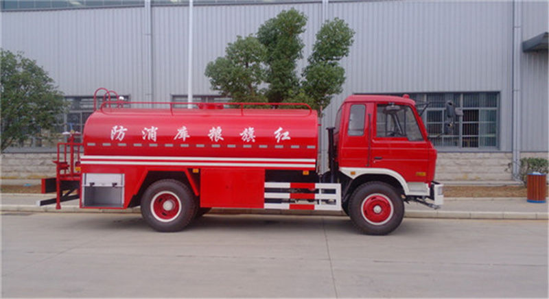 东风145消防洒水车(10-14吨)