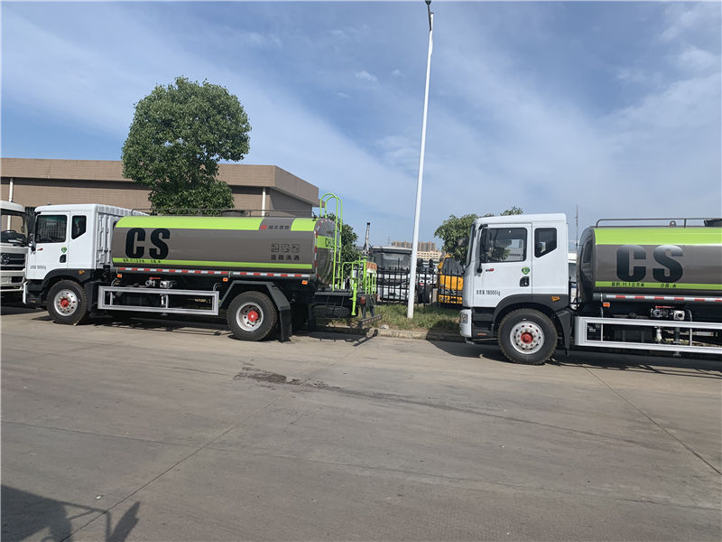 东风D9洒水车(国六12-13吨)