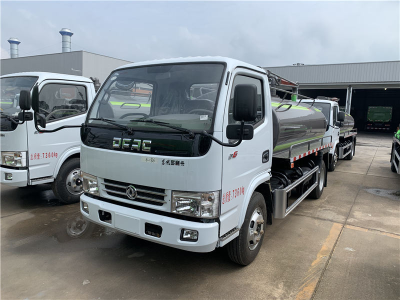 东风多利卡吸粪车(国六3-5吨)