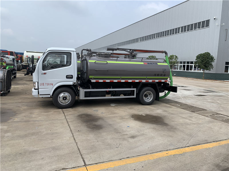 东风多利卡吸粪车(国六3-5吨)