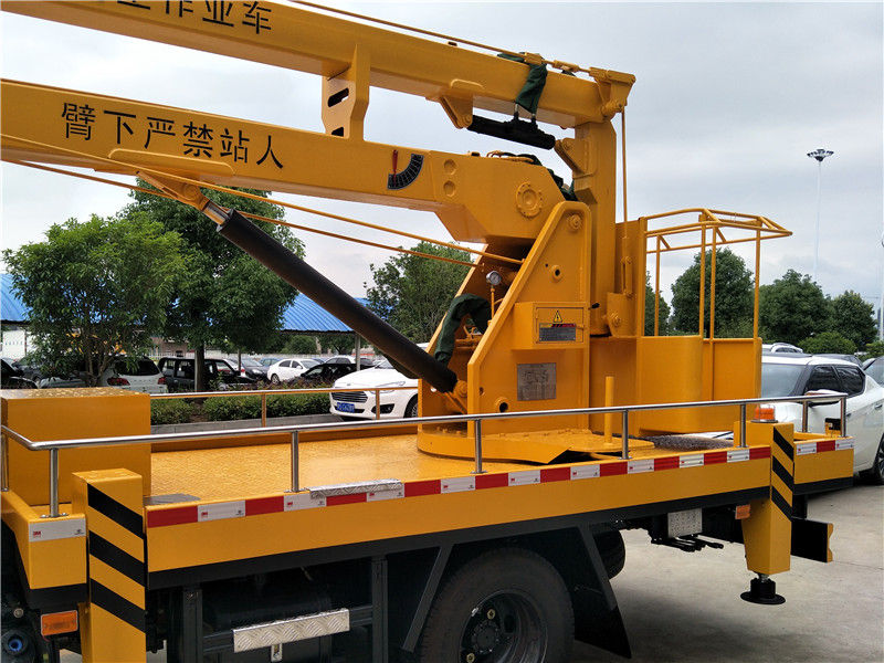 东风多利卡14米高空作业车