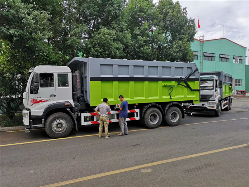 重汽斯太尔王对接垃圾车（20-25方）