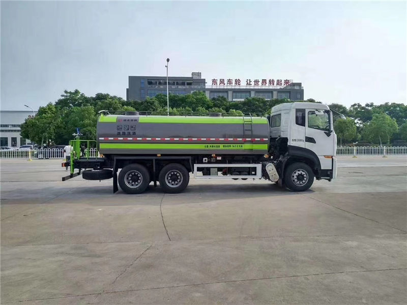 东风天龙洒水车（国六16-20吨）